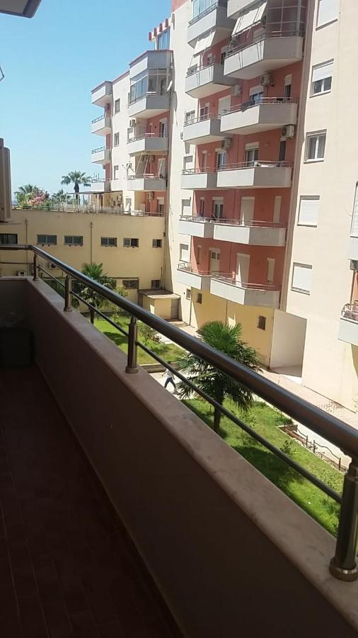 Renting House Vlore Exterior photo