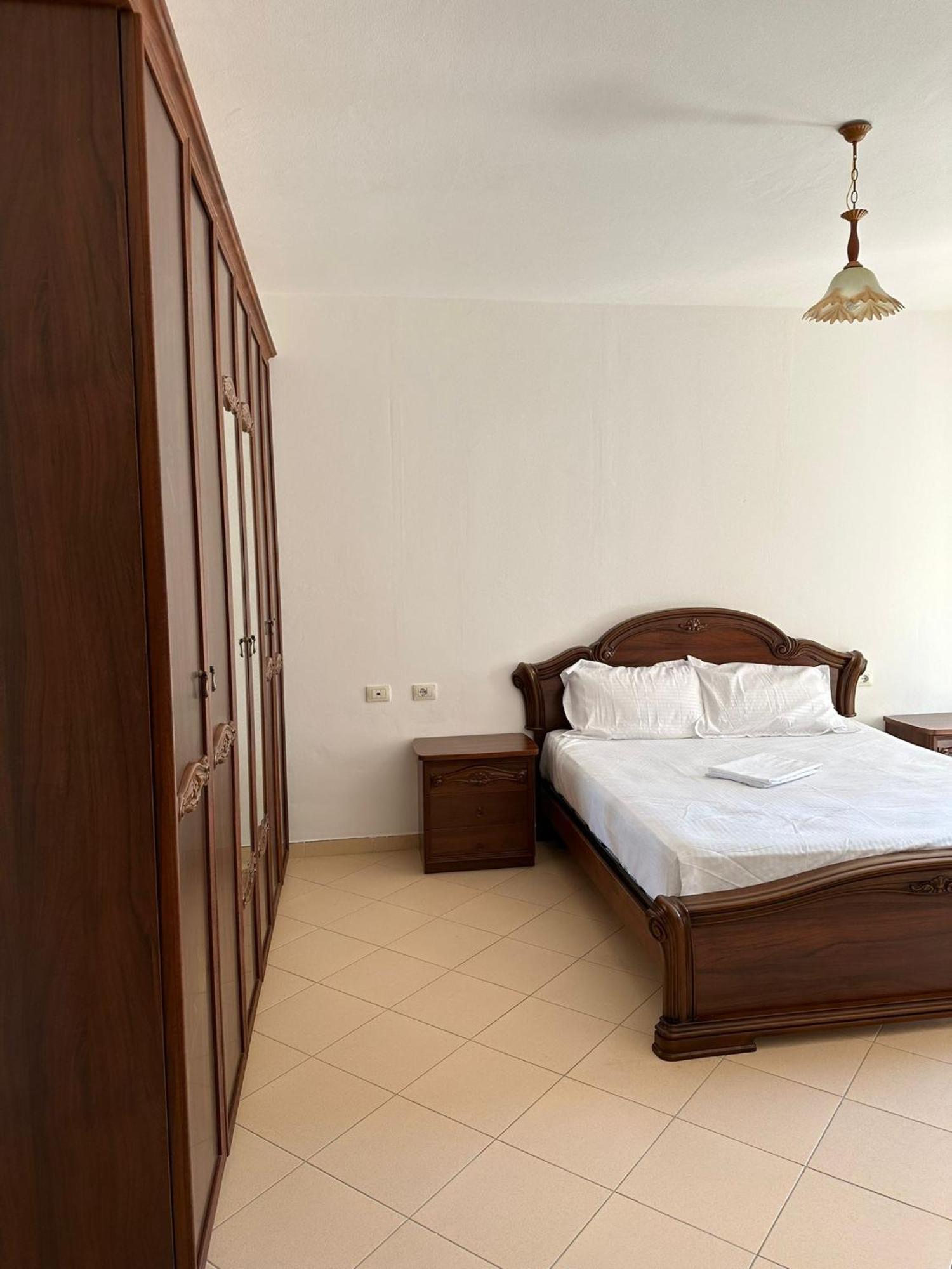 Renting House Vlore Exterior photo